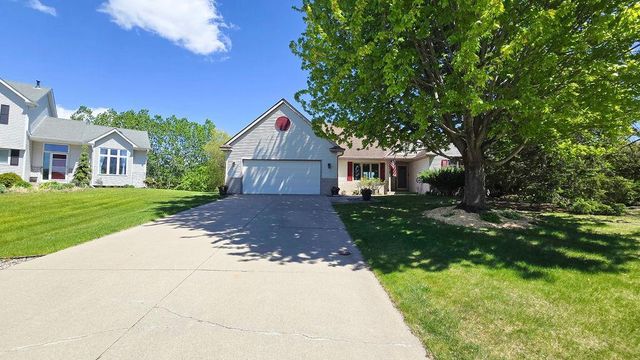 1451 Clippership Court, Woodbury, MN 55125