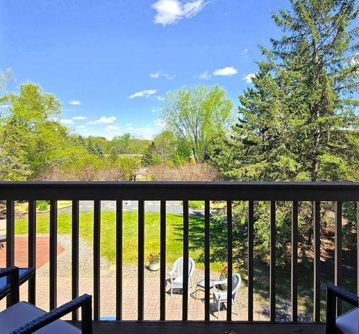 1451 Clippership Court, Woodbury, MN 55125