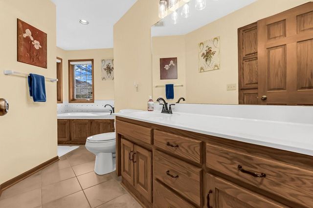 1451 Clippership Court, Woodbury, MN 55125