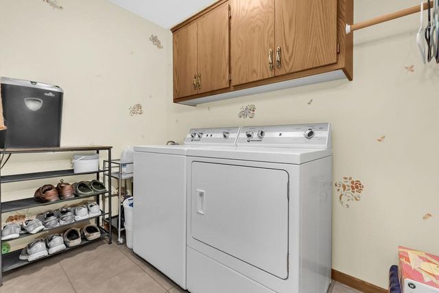 1451 Clippership Court, Woodbury, MN 55125