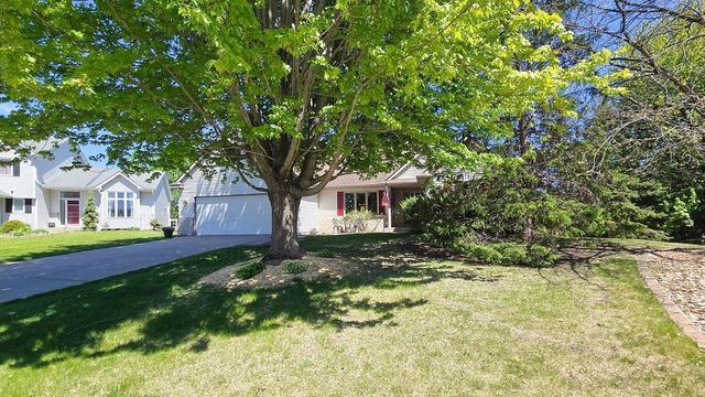 1451 Clippership Court, Woodbury, MN 55125