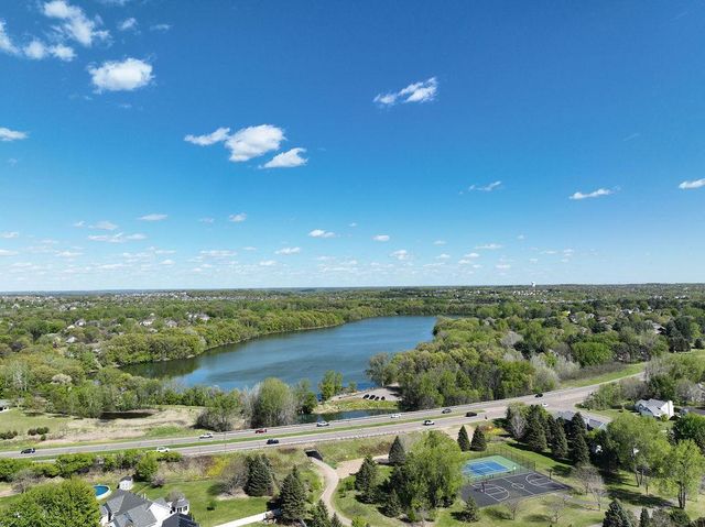 1451 Clippership Court, Woodbury, MN 55125