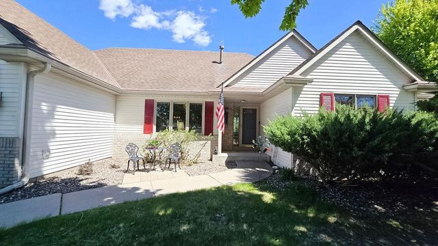 1451 Clippership Court, Woodbury, MN 55125