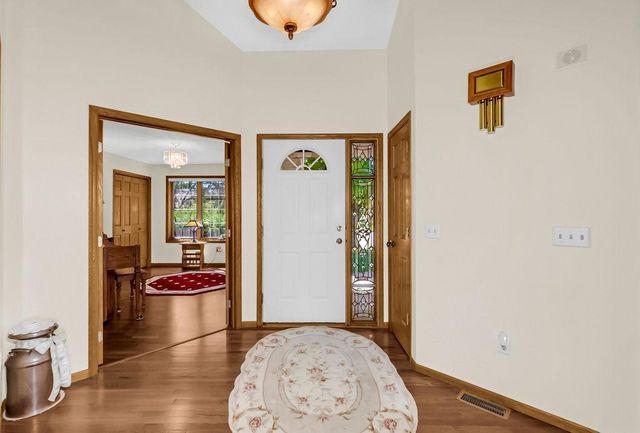 1451 Clippership Court, Woodbury, MN 55125