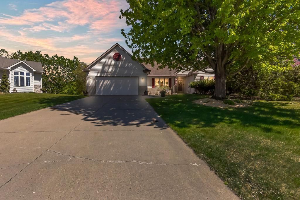 1451 Clippership Court, Woodbury, MN 55125