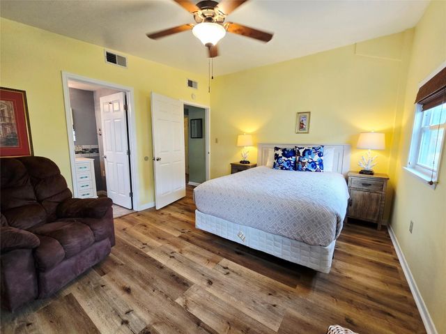 16611 Jolly Roger Road, Jamaica Beach, TX 77554