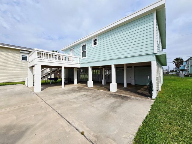 16611 Jolly Roger Road, Jamaica Beach, TX 77554