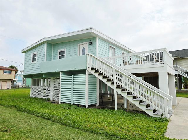 16611 Jolly Roger Road, Jamaica Beach, TX 77554