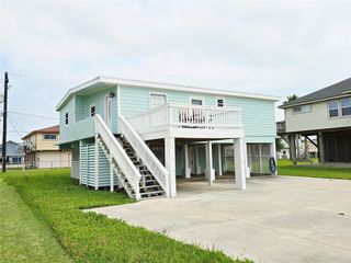 16611 Jolly Roger Road, Jamaica Beach, TX 77554
