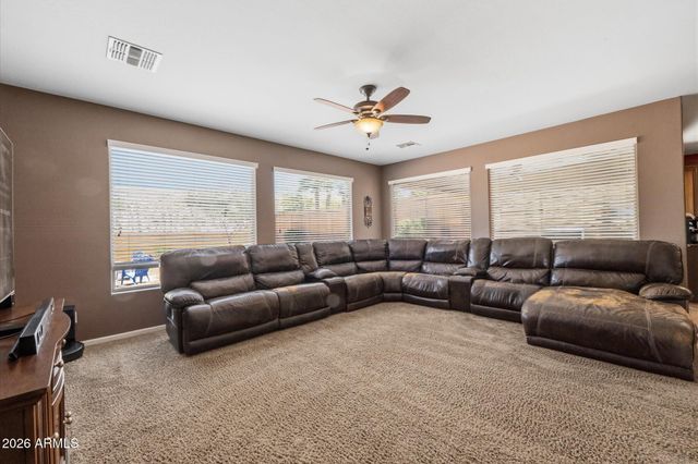 2020 W CALEB Road, Phoenix, AZ 85085