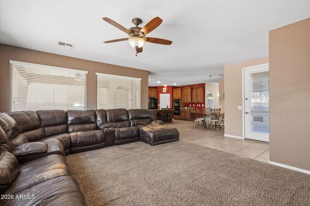 2020 W CALEB Road, Phoenix, AZ 85085