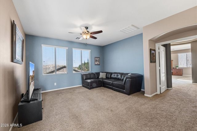 2020 W CALEB Road, Phoenix, AZ 85085