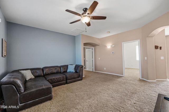 2020 W CALEB Road, Phoenix, AZ 85085
