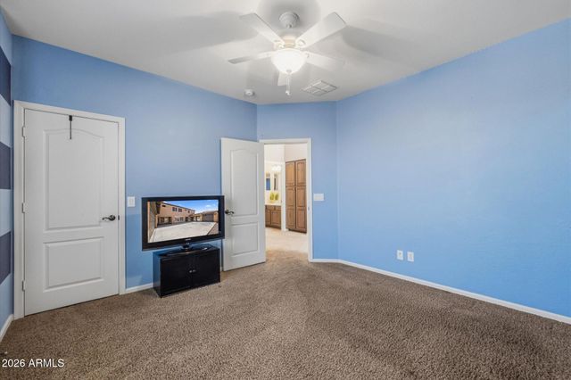 2020 W CALEB Road, Phoenix, AZ 85085