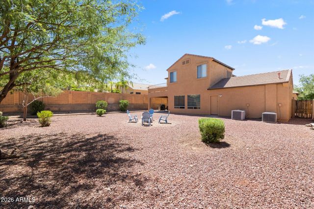 2020 W CALEB Road, Phoenix, AZ 85085