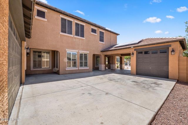 2020 W CALEB Road, Phoenix, AZ 85085