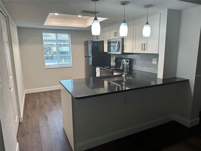 207 PALMETTO COURT, Oldsmar, FL 34677