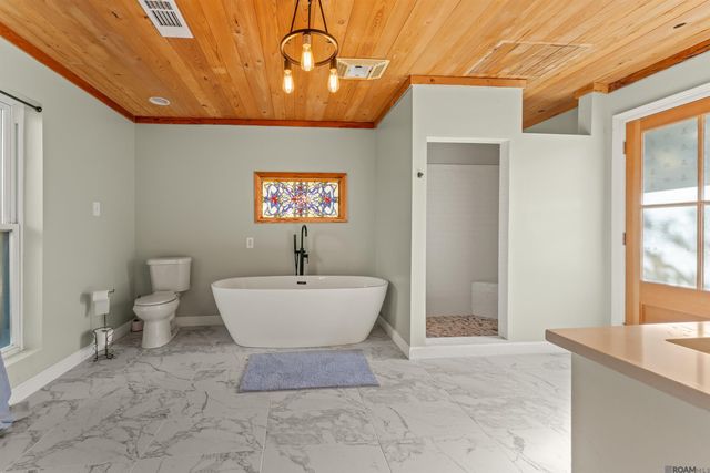 12944 Pleasant Ridge, Walker, LA 70785