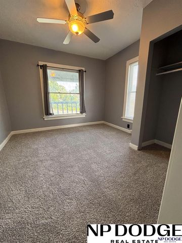 2701 Hickory Street, Omaha, NE 68105