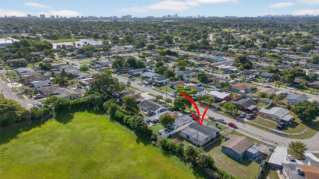 681 NW 21st St, Pompano Beach, FL 33060