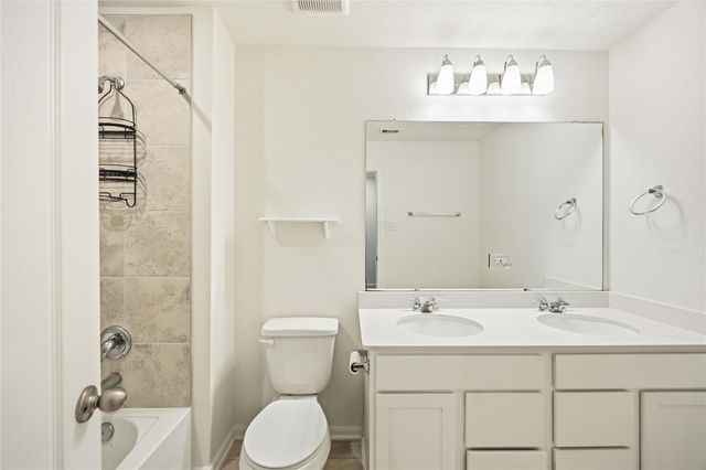 17210 Rock Willow Lane, Tomball, TX 77377