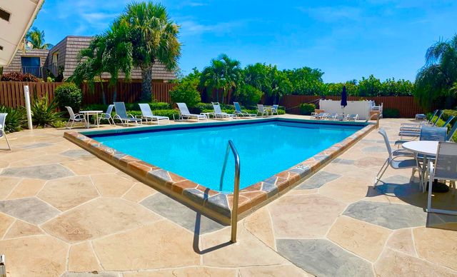 121 Ocean Cove Drive 121, Jupiter, FL 33477