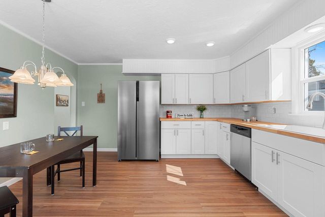 1316 N 8th STREET, Manitowoc, WI 54220