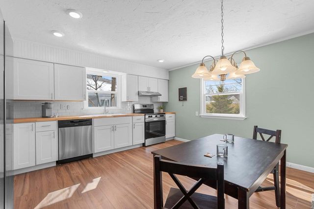 1316 N 8th STREET, Manitowoc, WI 54220