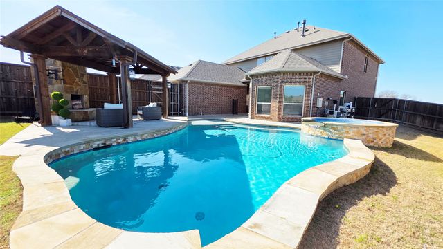1011 Richmond Drive, Rockwall, TX 75087