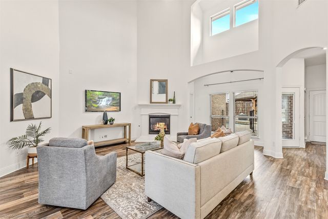 1011 Richmond Drive, Rockwall, TX 75087