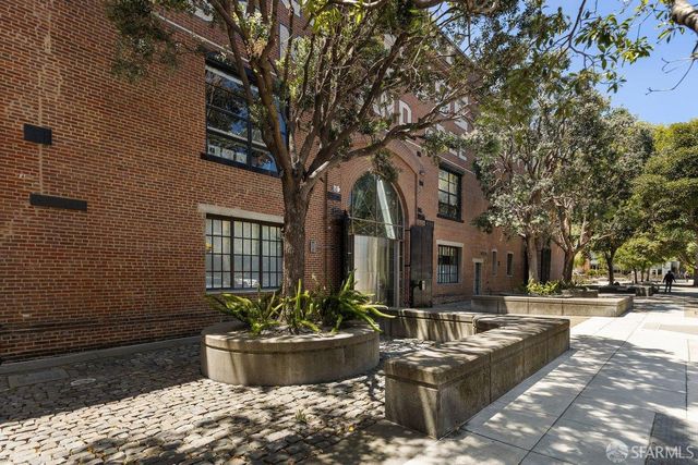 650 Delancey Street 409, San Francisco, CA 94107