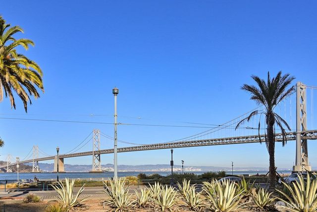 650 Delancey Street 409, San Francisco, CA 94107