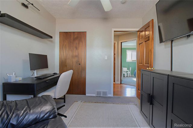 7427 Arcola Street, Westland, MI 48185