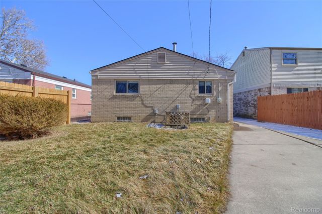 7427 Arcola Street, Westland, MI 48185