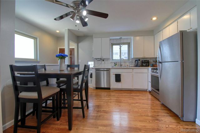 7427 Arcola Street, Westland, MI 48185