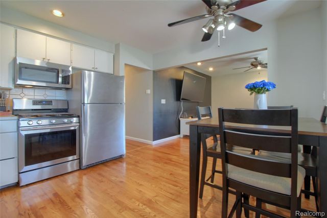 7427 Arcola Street, Westland, MI 48185