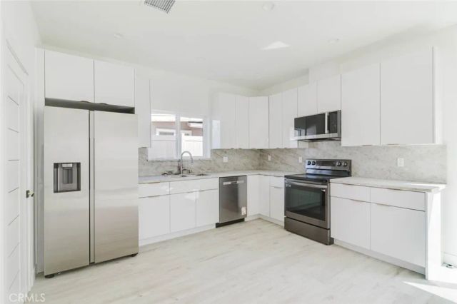 8312 Canterbury Avenue, Sun Valley, CA 91352