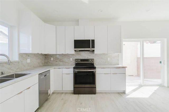 8312 Canterbury Avenue, Sun Valley, CA 91352