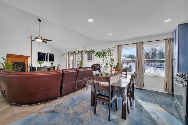 1204 Boston Avenue, Joliet, IL 60435