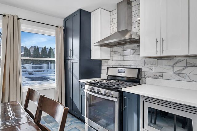 1204 Boston Avenue, Joliet, IL 60435