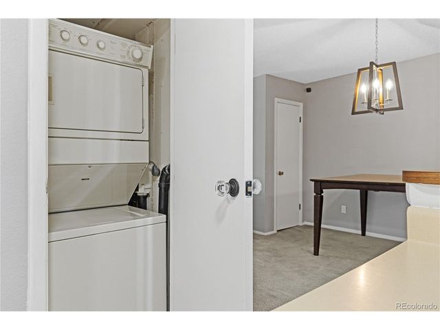 3855 S Monaco Street Pkwy 178, Denver, CO 80237
