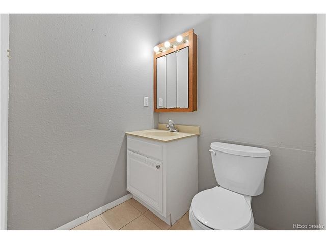 3855 S Monaco Street Pkwy 178, Denver, CO 80237