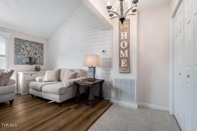 20 Boone Hill Court 20, Gray, TN 37615