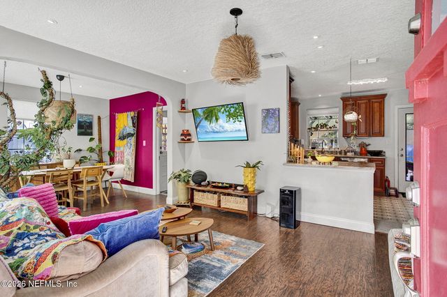 1327 MACARTHUR Street, Jacksonville, FL 32205