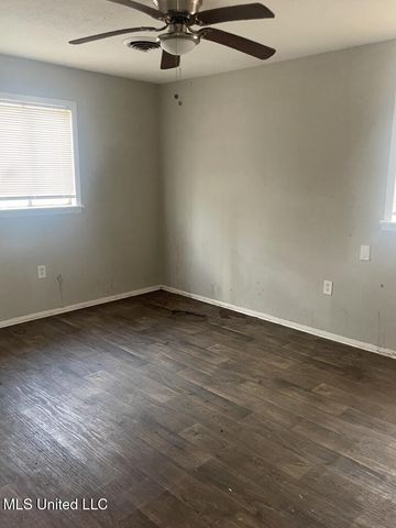 3310 Oakview Drive, Jackson, MS 39212