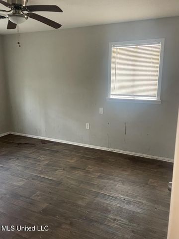 3310 Oakview Drive, Jackson, MS 39212