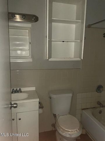 3310 Oakview Drive, Jackson, MS 39212