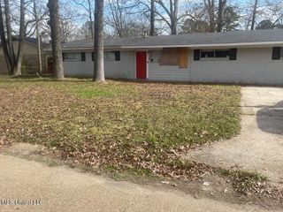 3310 Oakview Drive, Jackson, MS 39212