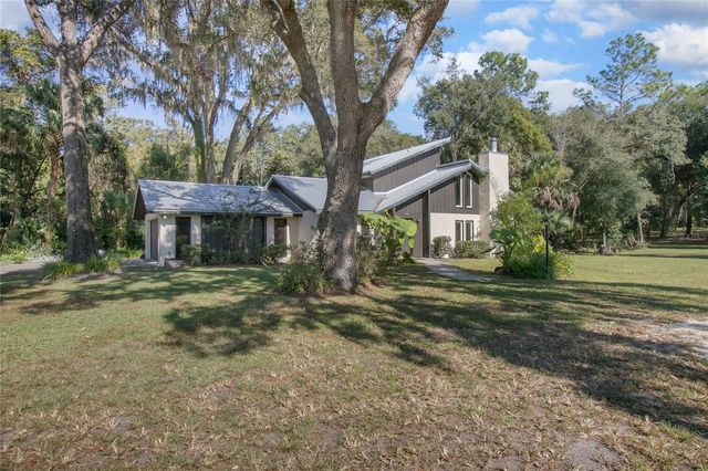 5735 FOX HOLLOW ROAD, De Leon Springs, FL 32130