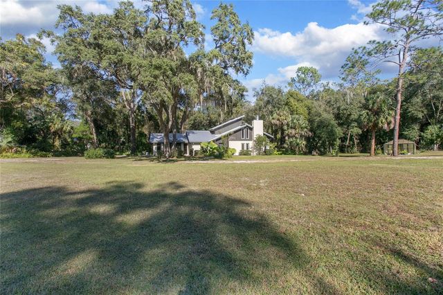 5735 FOX HOLLOW ROAD, De Leon Springs, FL 32130